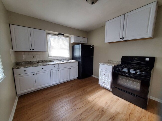 Photo - 8129 W Villard Ave Unit 8129 Lower