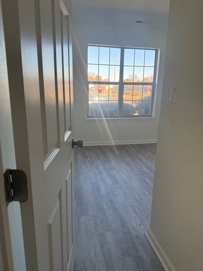 Photo - Beautiful cozy 3 bed 2 bath house