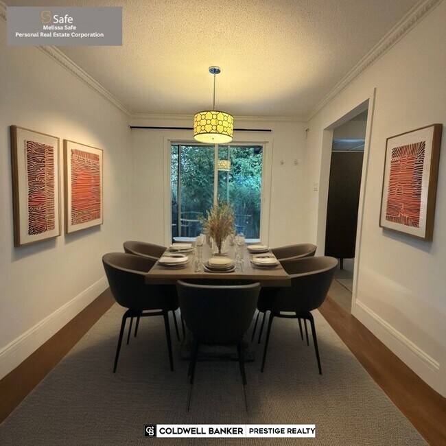 Photo - 4059 Liverpool St