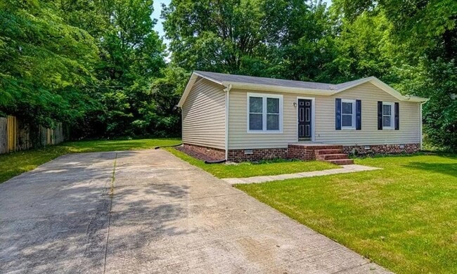 Photo - 409 W Vandalia Rd