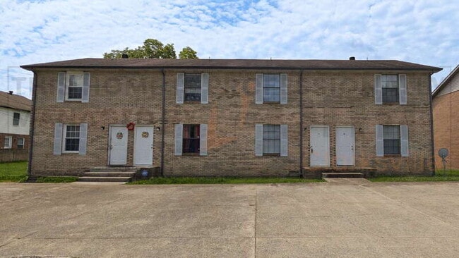 Building Photo - 1640 Baltimore Dr Unit Apartment C