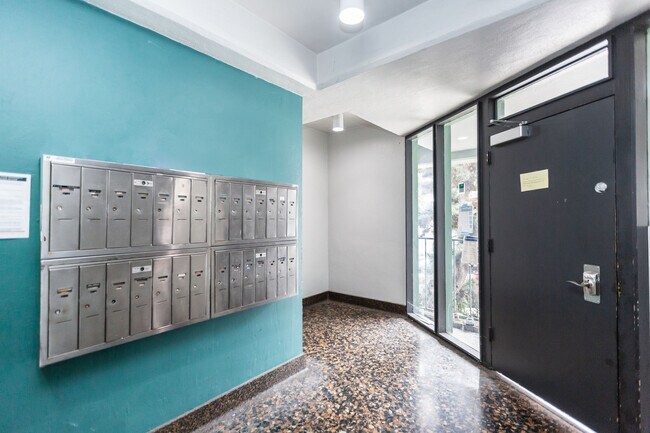 Photo - 630 Alvarado