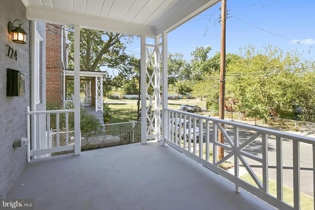 Photo - 724 Oneida Pl NW