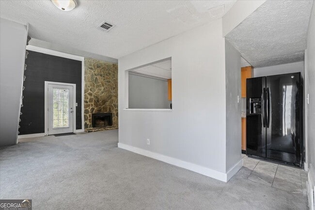 Photo - 1675 Wynndowne Trail
