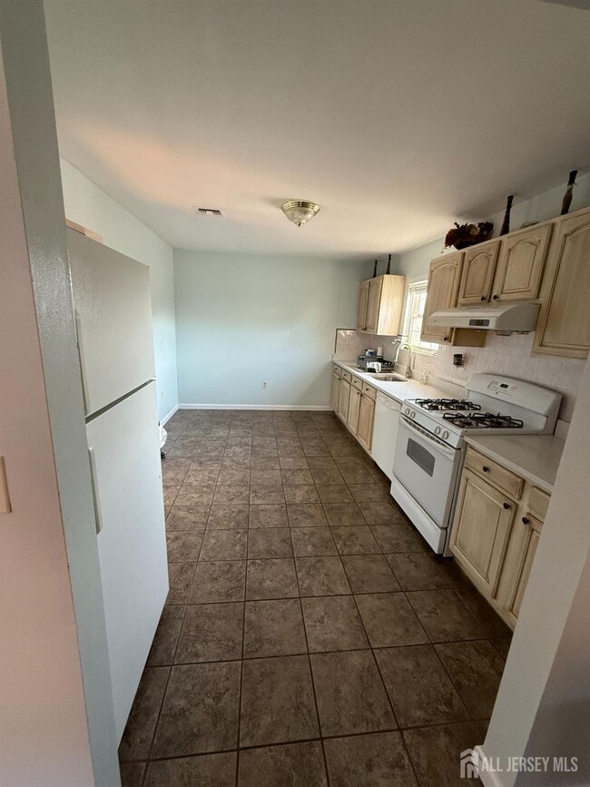 Photo - 31 Beverly St Unit 2nd f