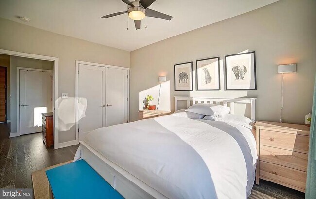 Photo - 1350 Maryland Ave NE Unit 304