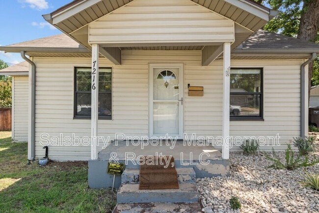 Photo - 7216 Church St