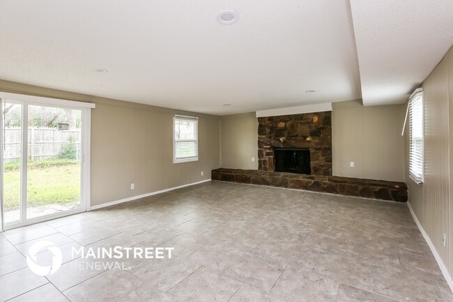 Photo - 221 Highridge Dr