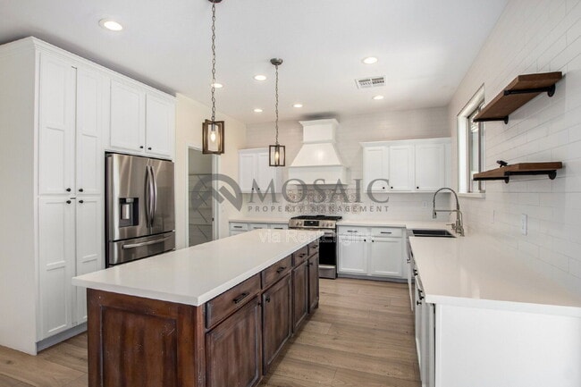 Photo - 44196 Askew Dr