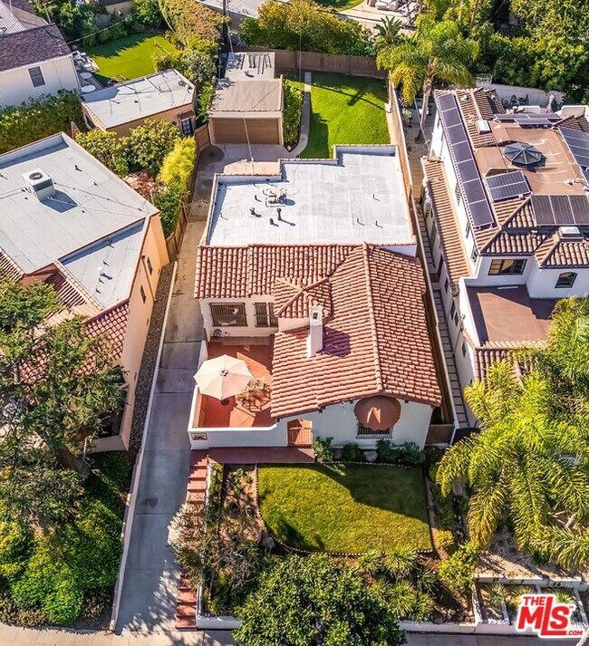 1511 Pandora Ave
