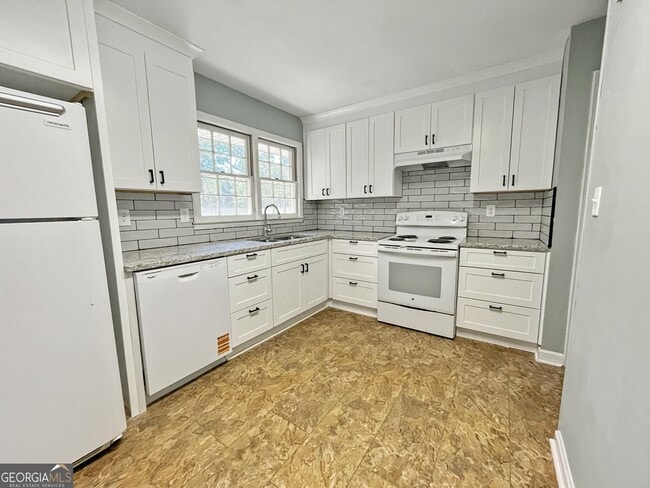 Photo - 1831 Tanglewood Rd