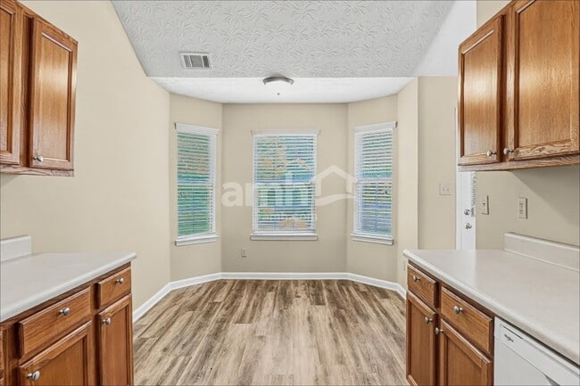 Photo - 2143 Andrewood Pl