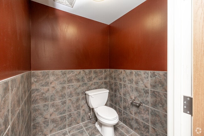 2BR, 2BA - Second Bathroom