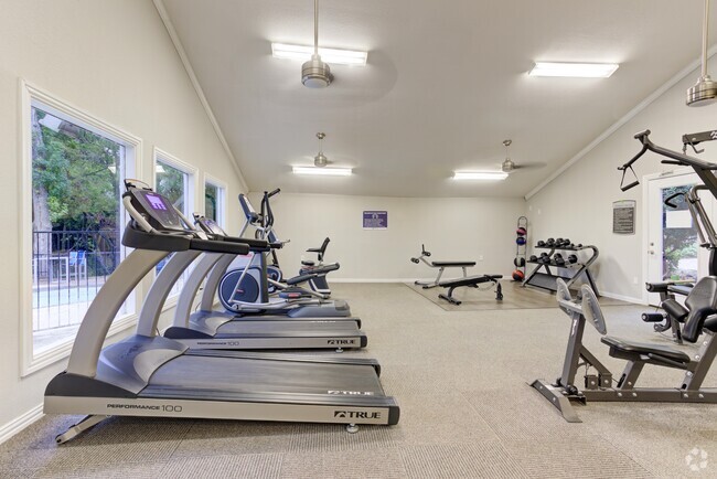 Fitness Center - Bend at Oak Forest Apartments