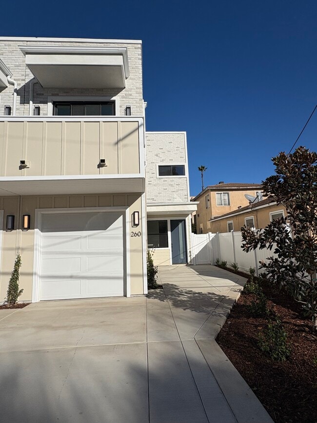 Photo - 260 Donax Ave