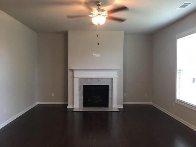 Photo - 2168 Lakeview Bend Way