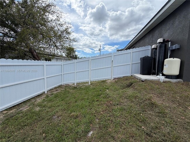 Photo - 723 Ivan Ave S Unit 723