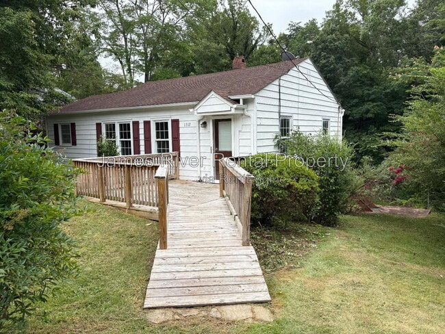 Photo - 1312 Laurel Ln