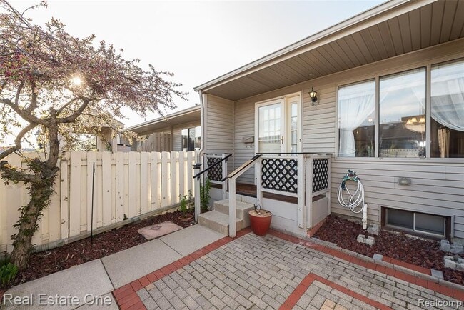 Photo - 61960 Arlington 116 3 Unidad 3