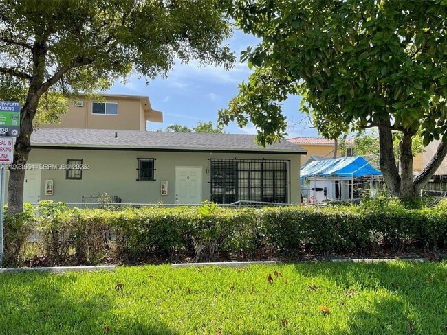 Photo - 1346 NW 6th St Unit 3