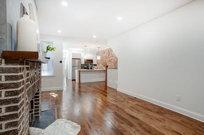 Photo - 513 Cobbs Creek Pkwy Unidad 1