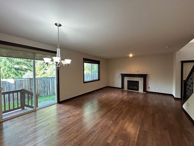 Photo - Beautiful 4 Bed, 3 Bath Home in Lynnwood