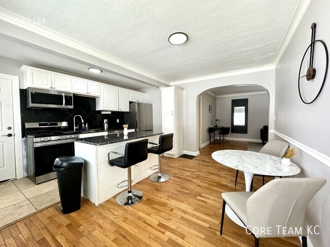 Photo - 4511 Roanoke Pkwy Apartment Unit 4511-1