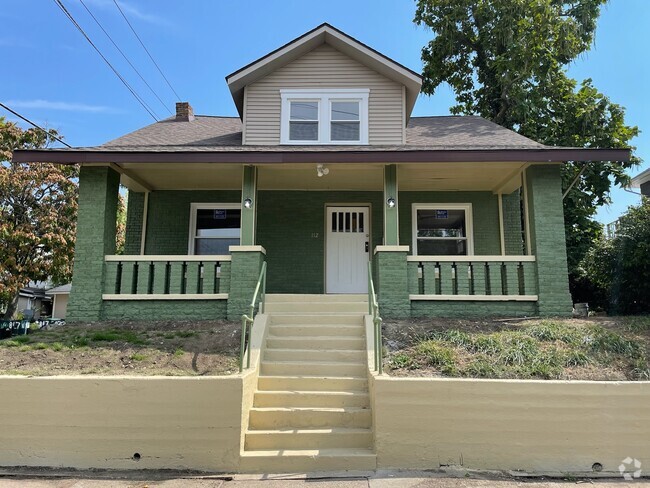 Building Photo - 112 S Proud St Rental