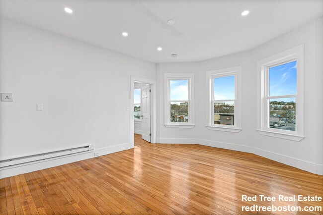 Photo - 301 Hancock St Unit 1