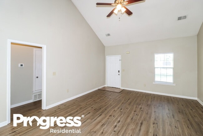 Photo - 105 Keough Rd