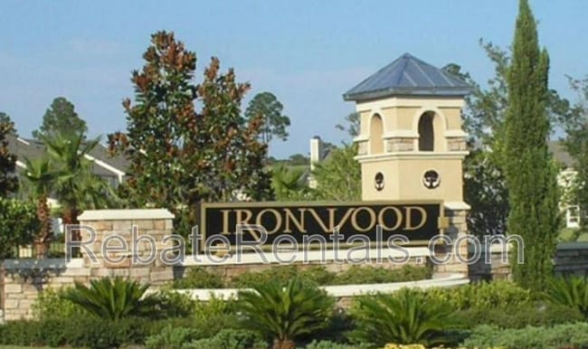 Building Photo - 4238 Highwood Dr