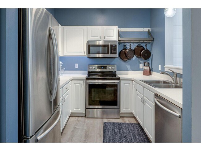 Photo - 1046 Providence Dr