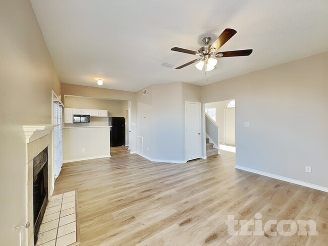 Photo - 2674 Steppington St