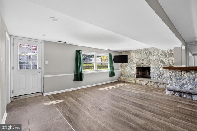 Photo - 300 Fairmount Ave