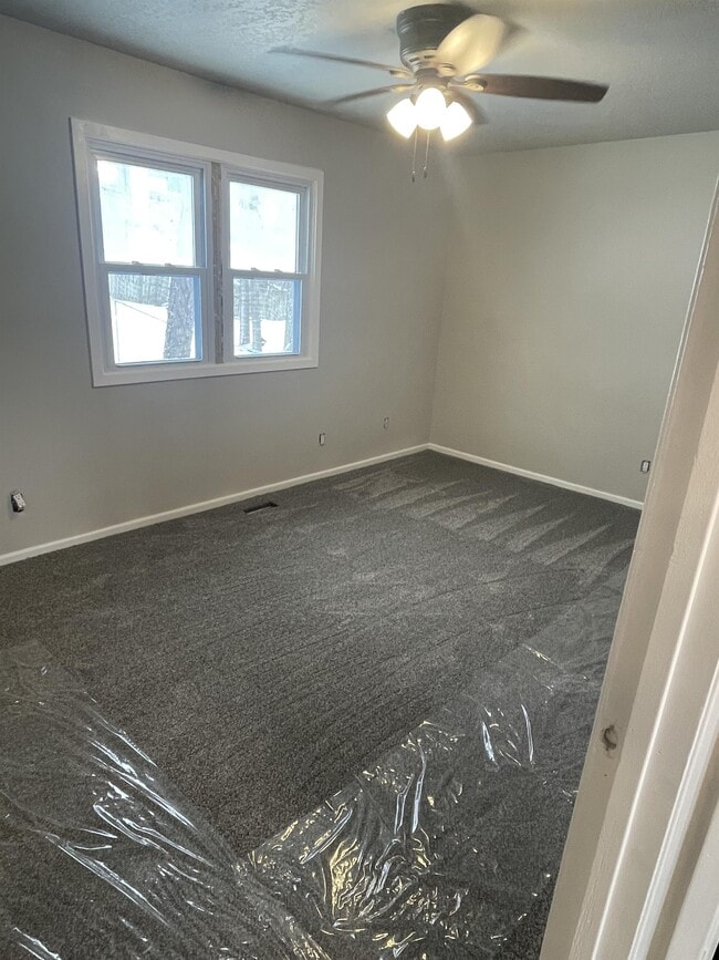 Photo - 817 SE Hackley Ave