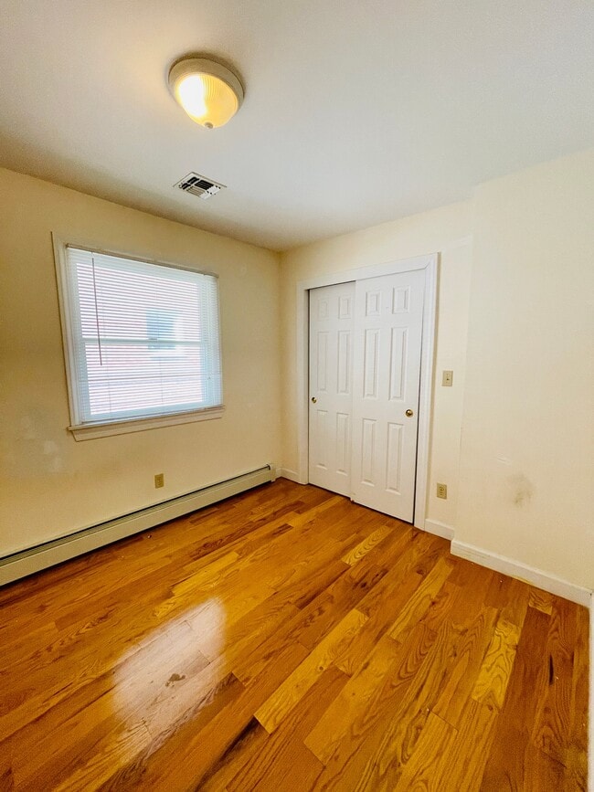Photo - 36-36-3166 166th St Unidad 2