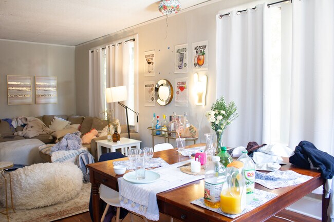 Photo - 717 Laurens Street