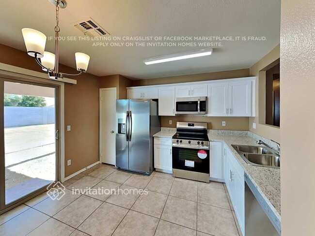 Photo - 11813 W Wethersfield Rd