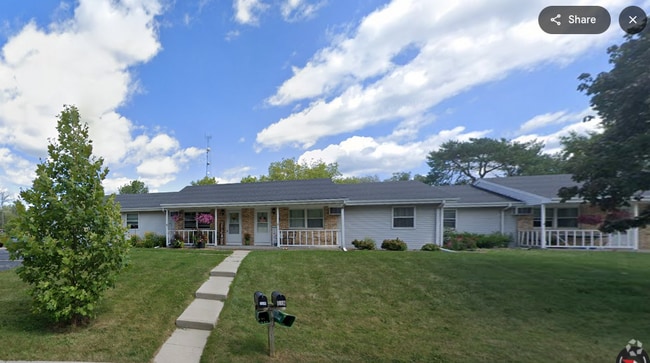 Building Photo - 1070 Mineral Springs Dr Rental