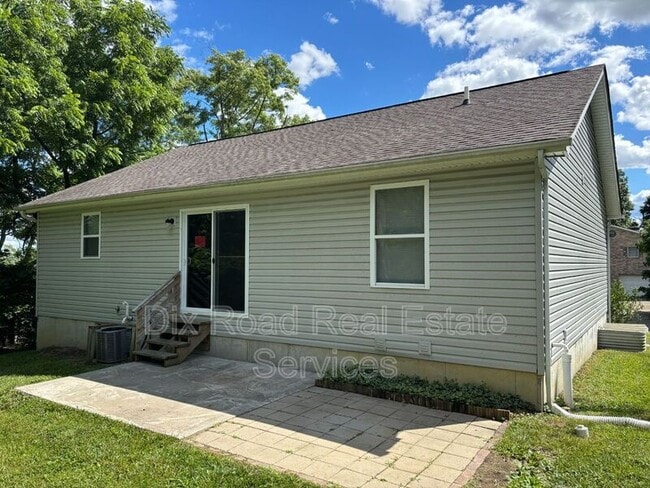 Photo - 794 Carriage Hill Ln