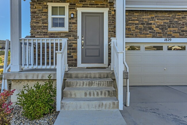 Photo - 1829 Villageview Ln