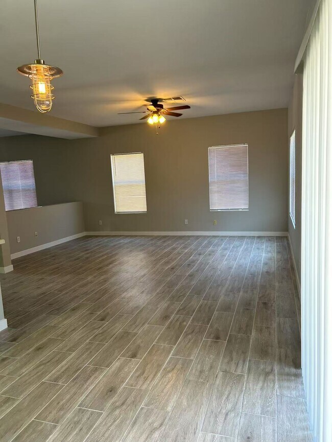 Photo - 2731 S Sailors Way