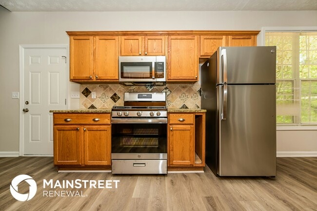 Building Photo - 520 Hilly Ct