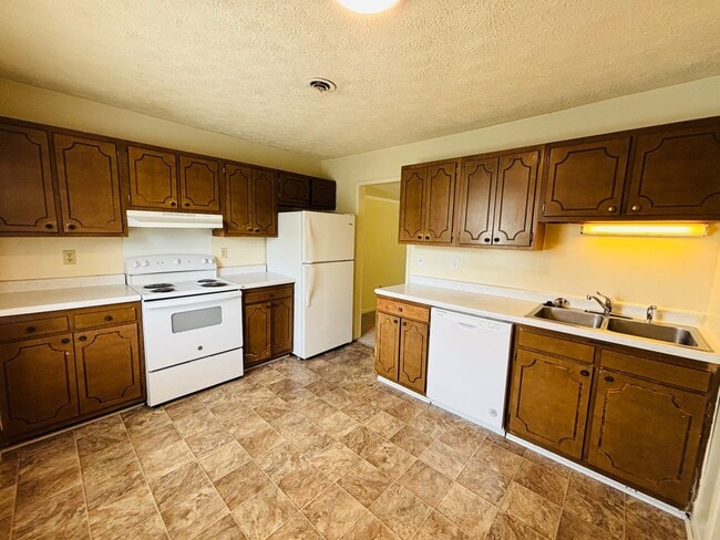 Photo - 307 Fairfax Rd
