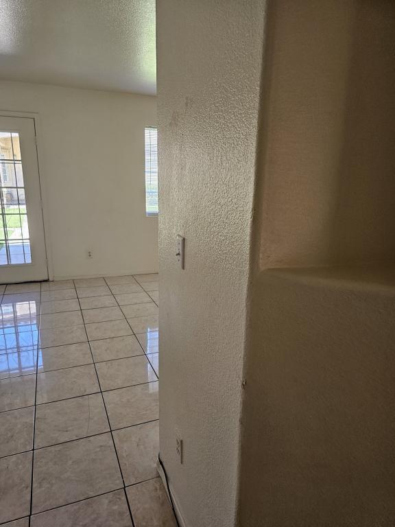 Photo - 2500 Adelante Ave