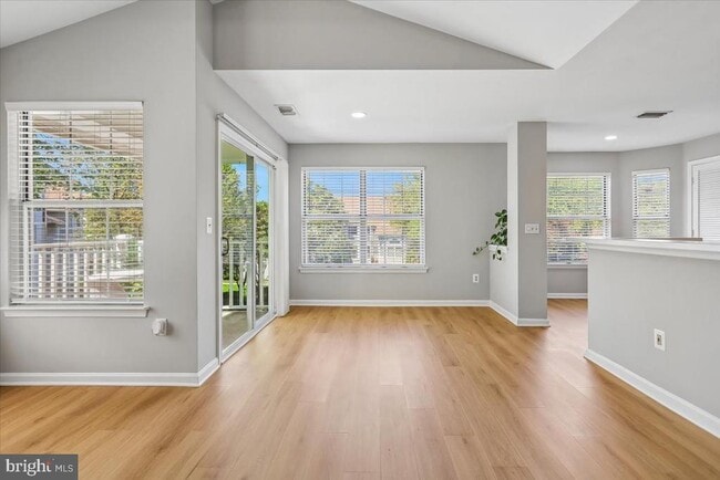 Photo - 5612 Willoughby Newton Dr Unit 37