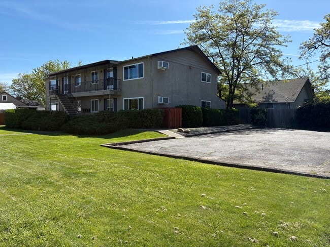 Photo - 350 Alder St Unit 4