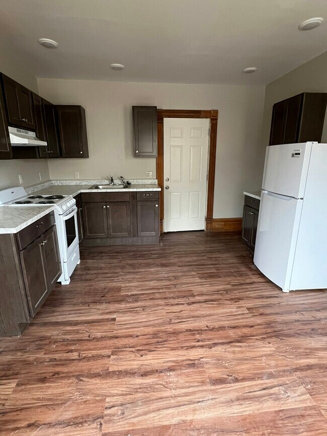 Photo - 405 E Porter St