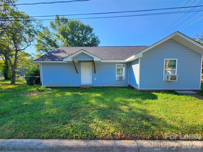 161 Cannon Ave NW
