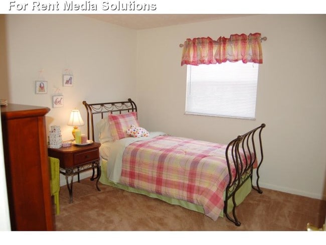 Jamestowne Apartments - Jamestowne Apartments